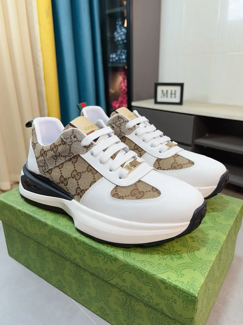 Men's shoes 💰438🌹🌹[GUCCI] Gucci's new lace-up casual men's shoes are on the market first, and the materials and workmanship are superior to all versions on the market. The highest quality shipped first-layer cowhide with imported original perforated materials➕Genuine leather lining, privately molded soft outsole, high foot comfort, imported special materials highlight the brand's unique charm, high-end customization 38-44